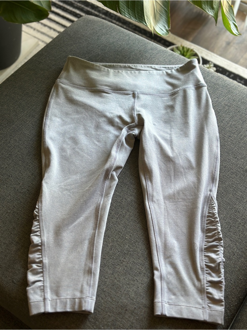 MPG Light Gray Capri Leggings with Side Ruffle Detail